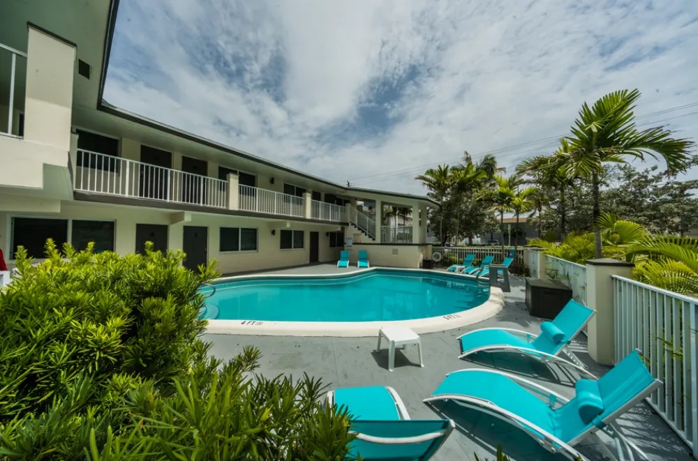 STRS - Surf and Sand Seaside