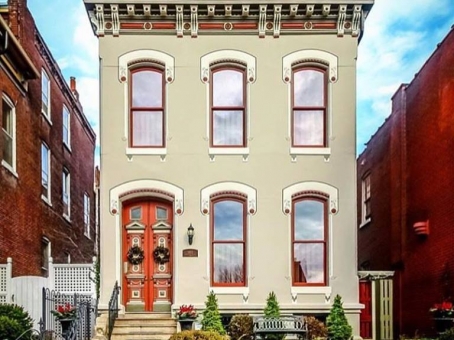 Lafayette Square Christmas House Tour