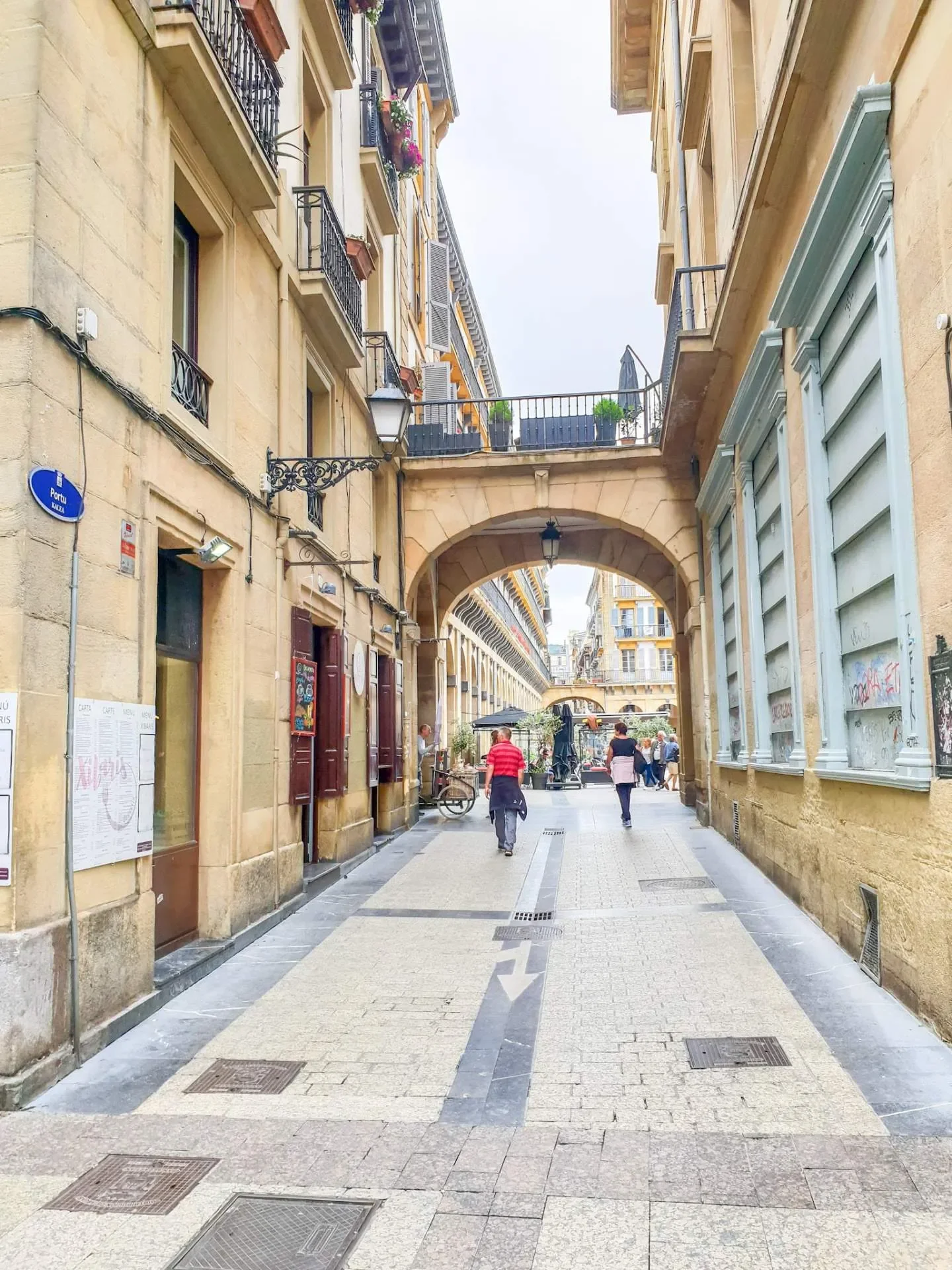 Explore the Old Part of San Sebastian!