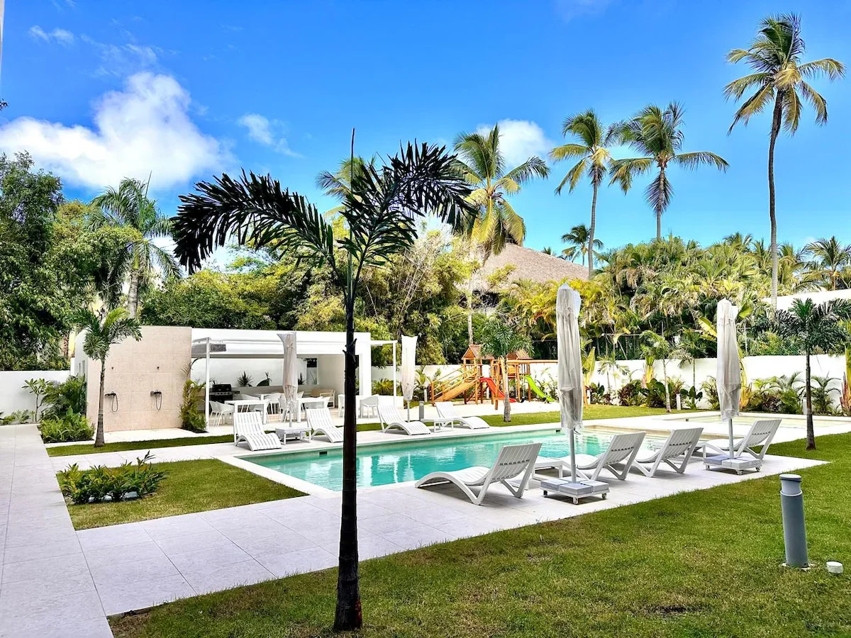 Experience Luxury & Comfort